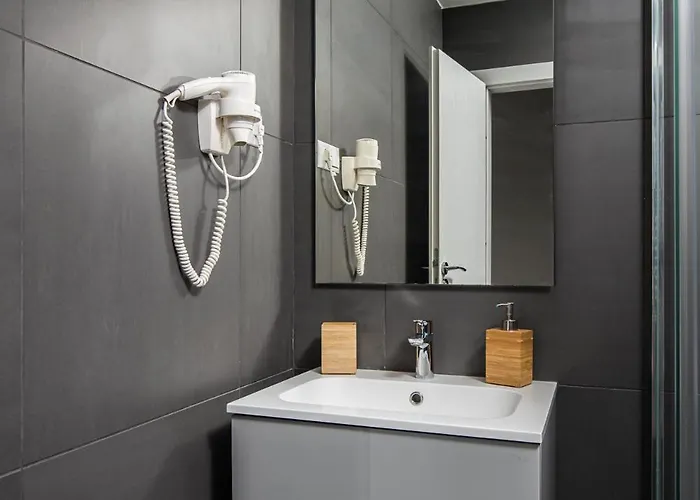 Modern In Downtown Apartmán