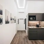 Modern In Downtown *