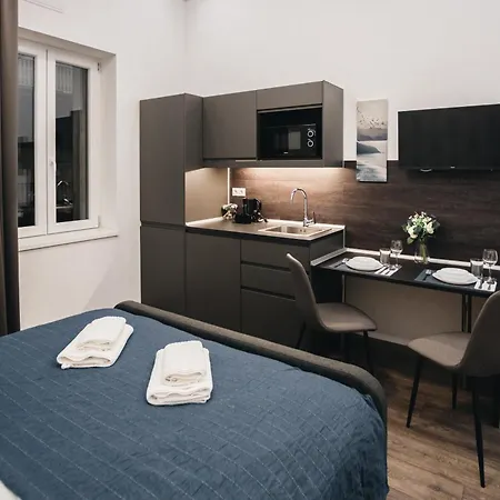 Modern In Downtown *