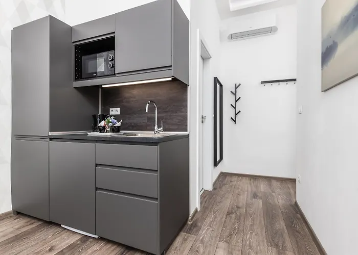 Modern In Downtown *