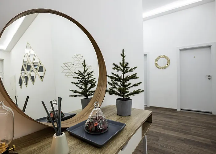 Modern In Downtown דירה *