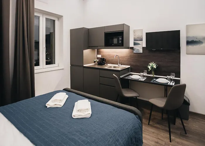 Modern In Downtown *