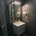 Modern In Downtown *